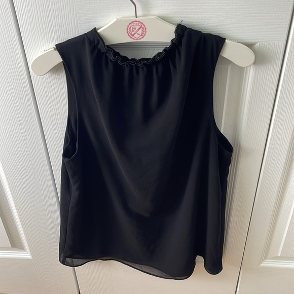 KLD Signature Chiffon Ruffle Edge Tank - Picture 3 of 4